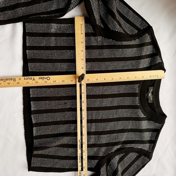 True Religion Women's Long Sleeve Crystal Crop Pullover Top Medium - Picture 8 of 8